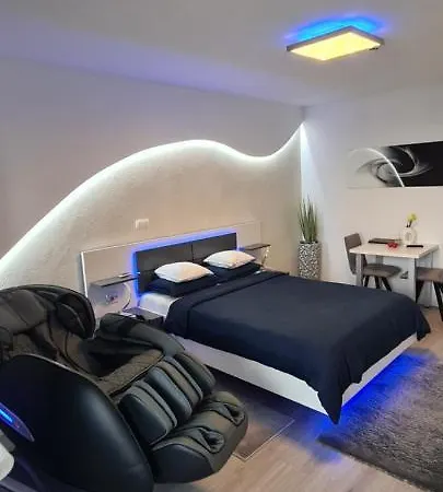 Studio-Apartment Val - Luxury Massage Chair - Private Spa- Hot Tub, Infrared Sauna, , Parking With Video Surveillance, Entry With Pin 0 - 24H, Free Cancellation 24 Hours Before Check In Slavonski Brod Exterior photo